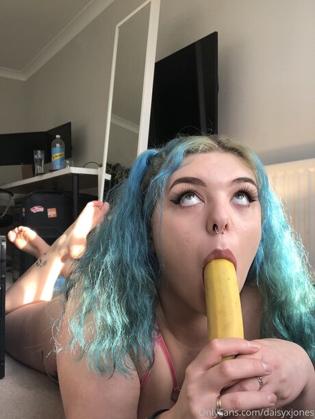 Daisy Jones FREE PAGE_ porno pornostar galerien