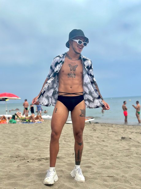 Cristian Alejandro Barreto Ramos erwachsene freie fotos