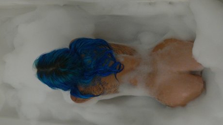 AXY FREE_ hd akt archiv