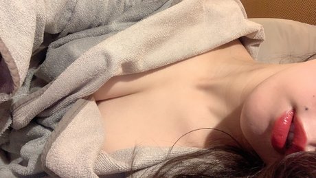 Ayame Bernard nackt kostenlose foto