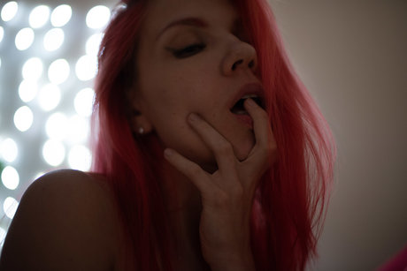 Nelke Sun nackte pornostar bilder