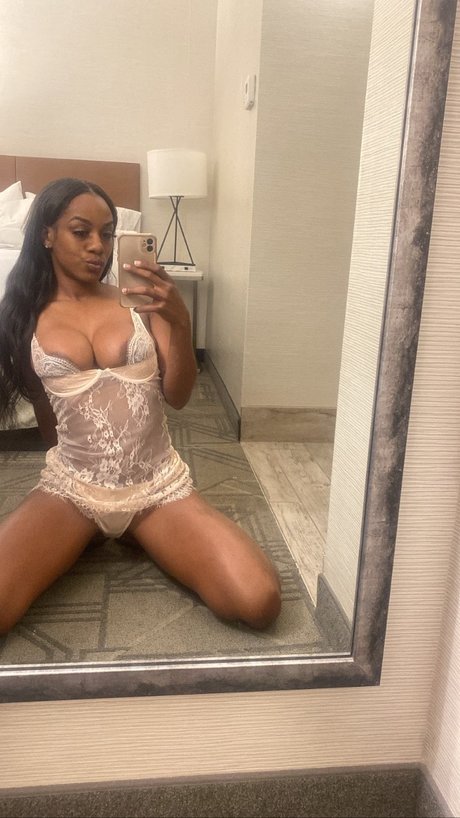 Naughty Nicky hd xxx foto