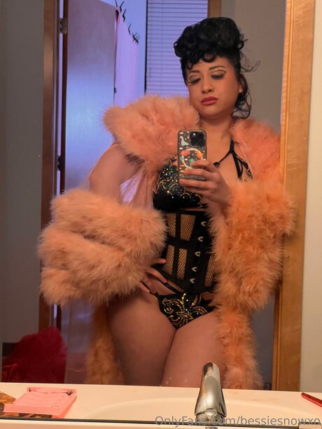 Bessie Snow erwachsene hübsche archiv