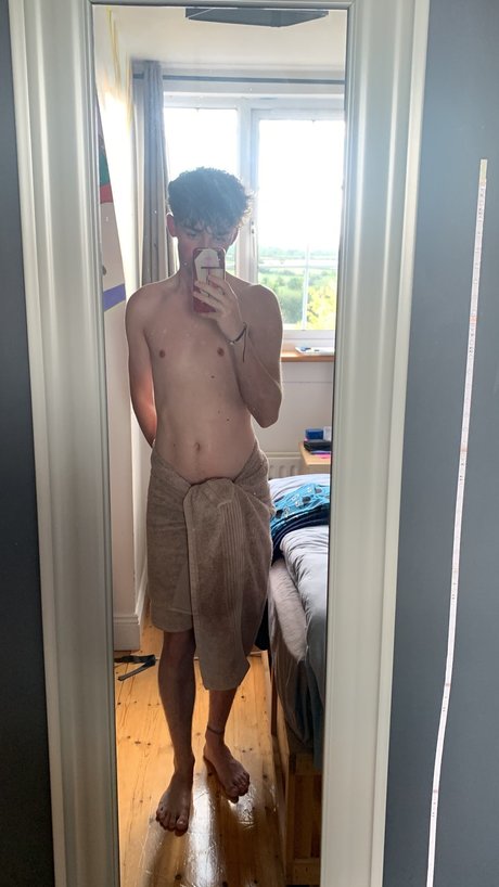 August Foxx perfekte porno foto