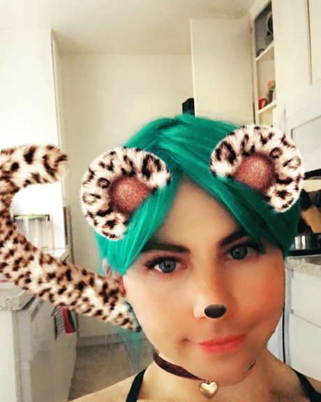 hentai onlyfans nacktheit perfekte bilder