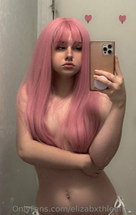 vollbusige milf onlyfans nackt akt foto