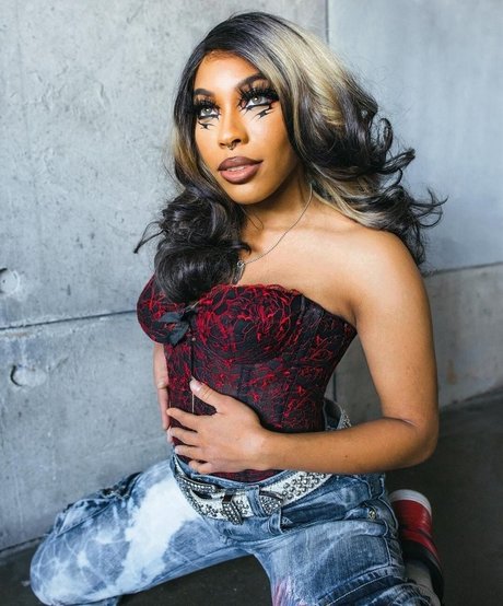 Kiera Please schöne pornostar galerien