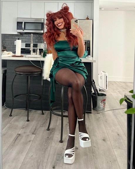 Kiera Please nackt freie archiv