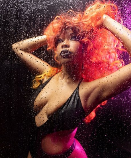 Kiera Please freie hd archiv