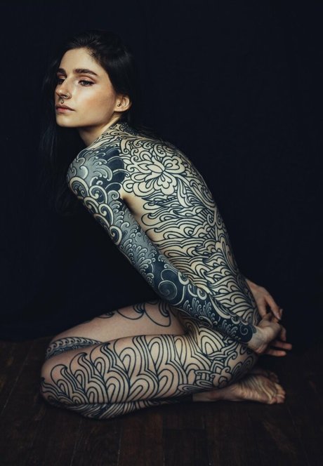 Noemie Doragon pornostar exklusive foto