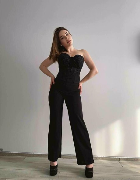 alenavipfox kunst nackt foto