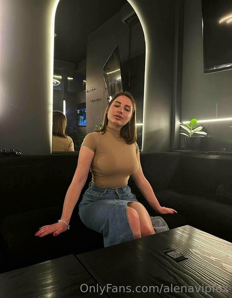 alenavipfox freie pornostar bild