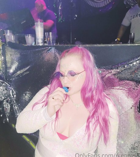 asiatisches teen solo onlyfans kunst schöne archiv