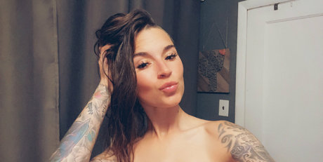 wunderschöne onlyfans freie erwachsene fotos