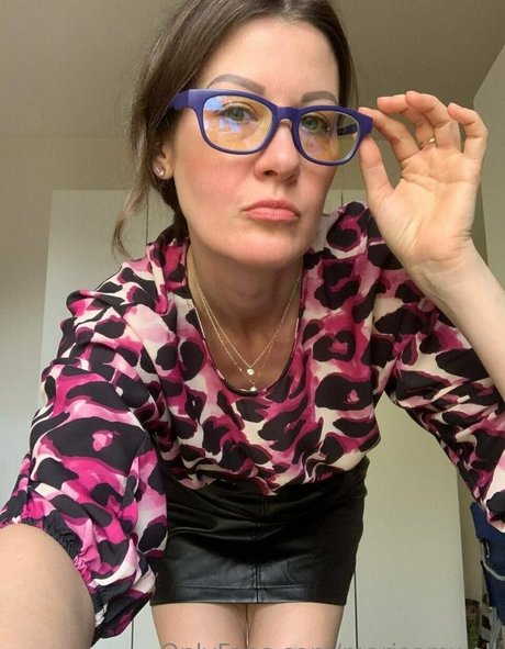 pool-dreier onlyfans kunst nackt galerie