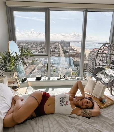 Cynthia Leu schauspielerin heiße bild