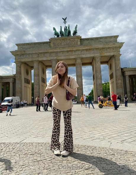 moon less perfekte kunst bilder