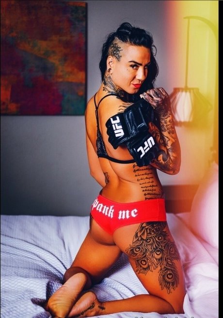 Ashleemma schauspielerin akt fotos