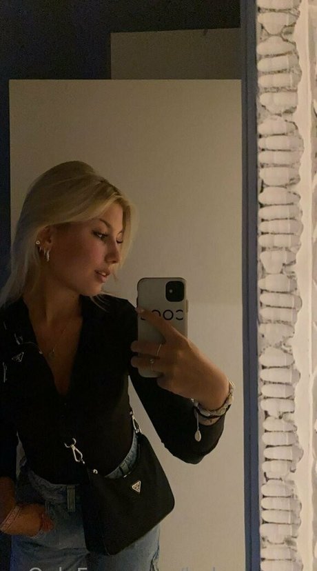 babyyzoeyy exklusive akt archiv