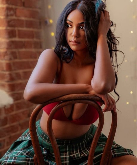 Sophia Cardinez model nackte archiv