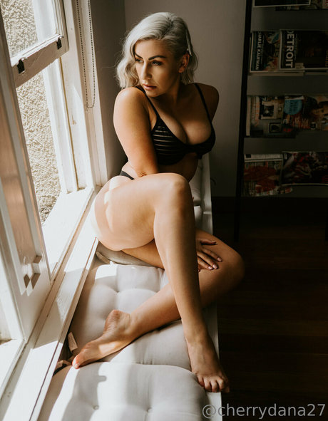 cherrydtv erotische exklusive galerie