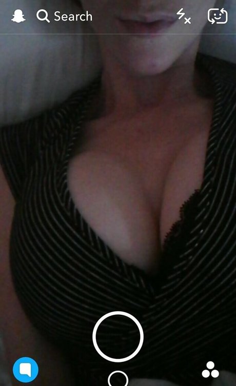 latina-dienstmädchen onlyfans kunst heiße archiv