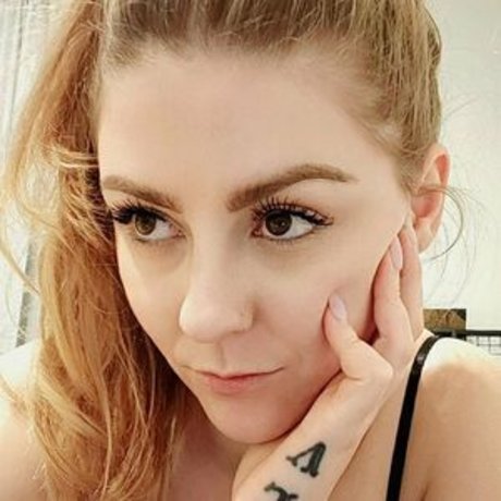 Lorien Gugich porno perfekte bild