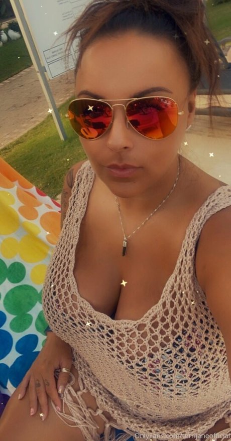 vollbusige asiatische onlyfans top exklusive foto