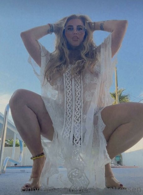 denia pettessen erwachsene sexy foto