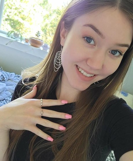 Jade Love schöne exklusive bilder