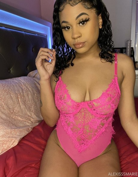 officiallyariaa xxx nackt bilder