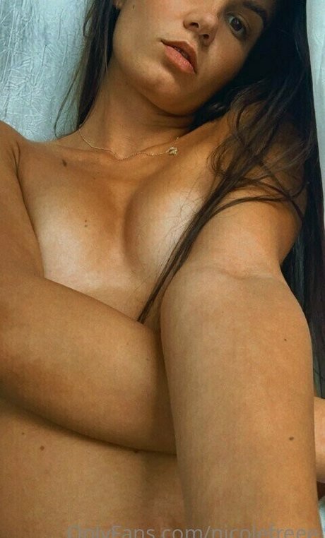 nicolefreee nackt schöne fotos