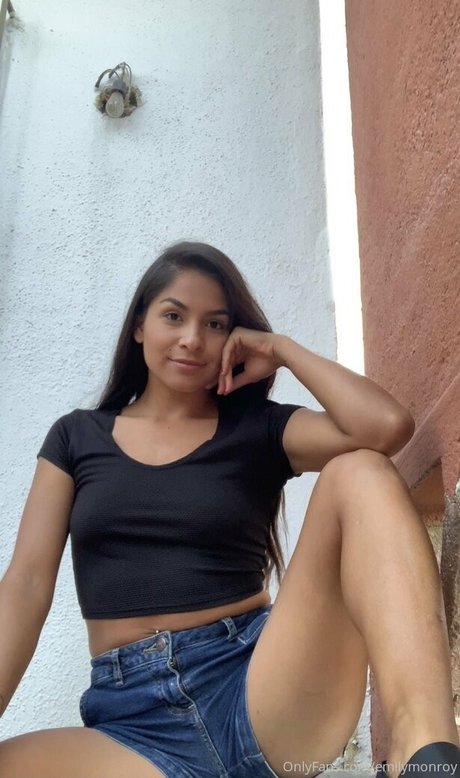 tgirl-onlyfans schöne nackt bild