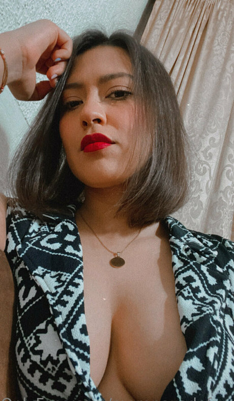 morenazadefuego erwachsene heiße galerien