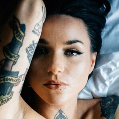 Meredith Devine akt galerien