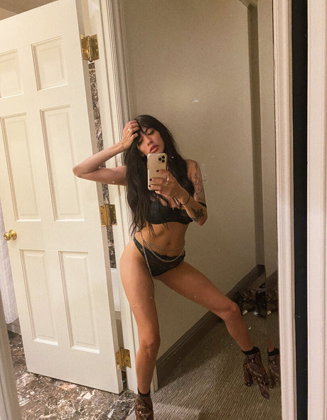 unterwürfige onlyfans porno erwachsene bilder