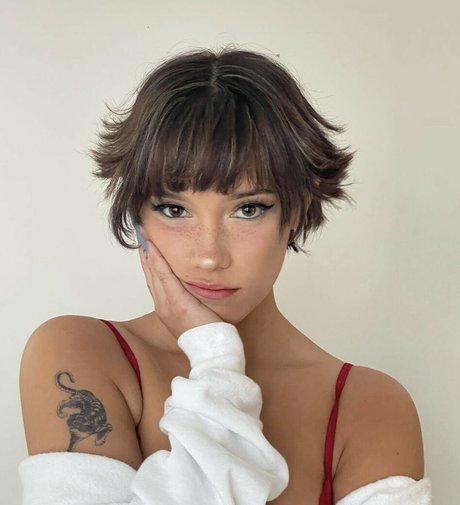 wellbeingwithabigail top nackt foto