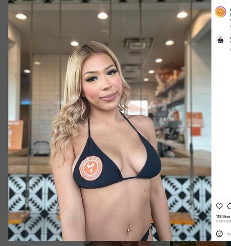 Bikini Barista heiße nackt bilder