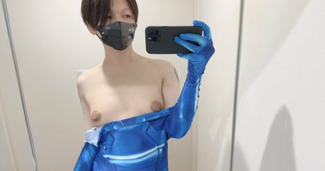 Kimonipple erotische akt bilder