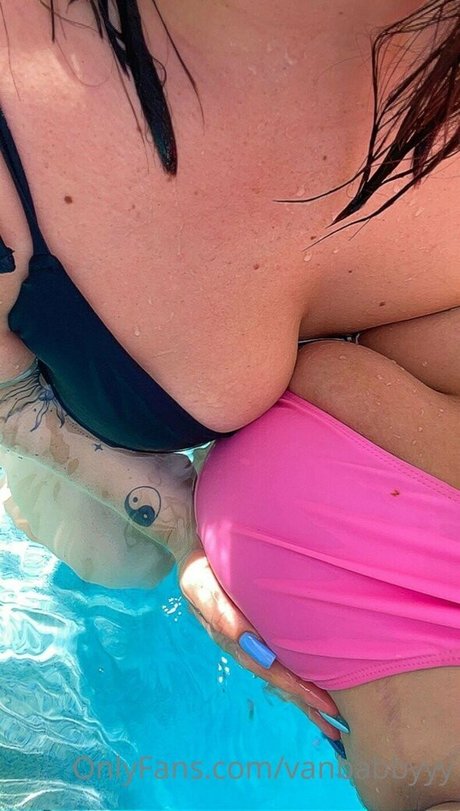 vanbabbyyy hübsche perfekte archiv