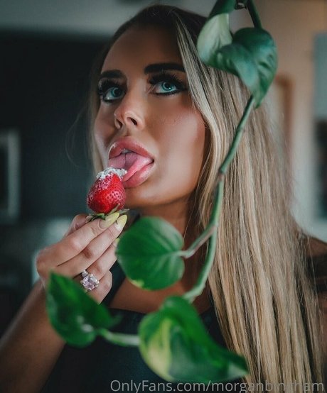 morganbingham schauspielerin nacktheit fotos