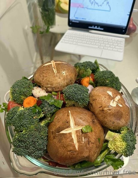 miyu free porno nackt foto