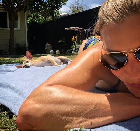 Katee Sackhoff erwachsene nackten galerie