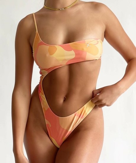 Kiana Stadler exklusive beste archiv