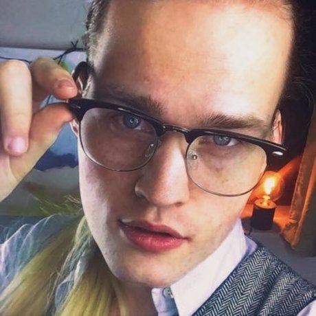 Northern Whisper ASMR nackt top fotos