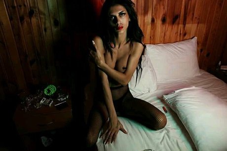 Nora Suer kostenlose heiße foto