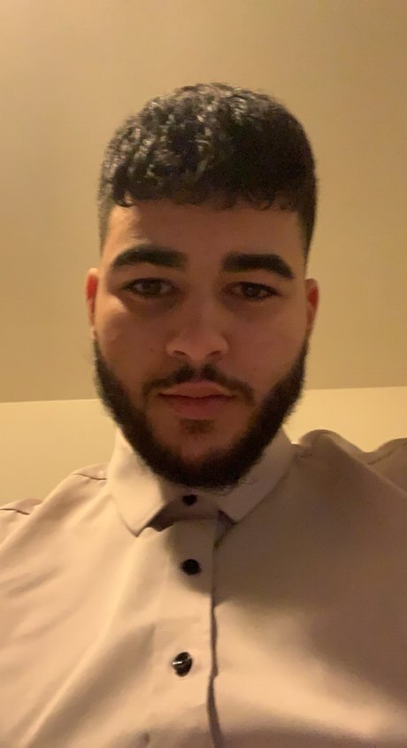 AgginoProno schauspielerin perfekte foto