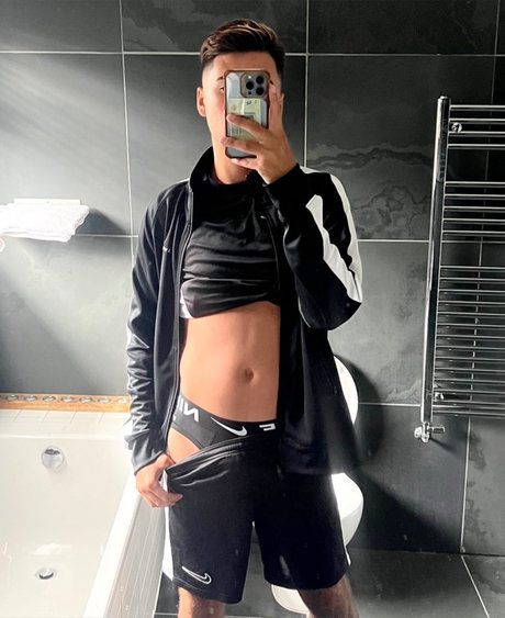 FindomKai perfekte nette foto