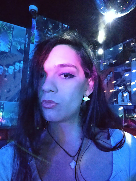 Abigayl erotische kunst galerie