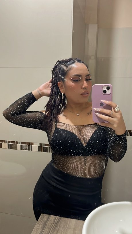 Abbye Mendoza perfekte bilder